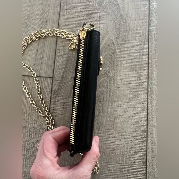 Radley London Women's Hillcrest Leather Crossbody Phone Wallet Black/Gold l - Picture 2 of 4